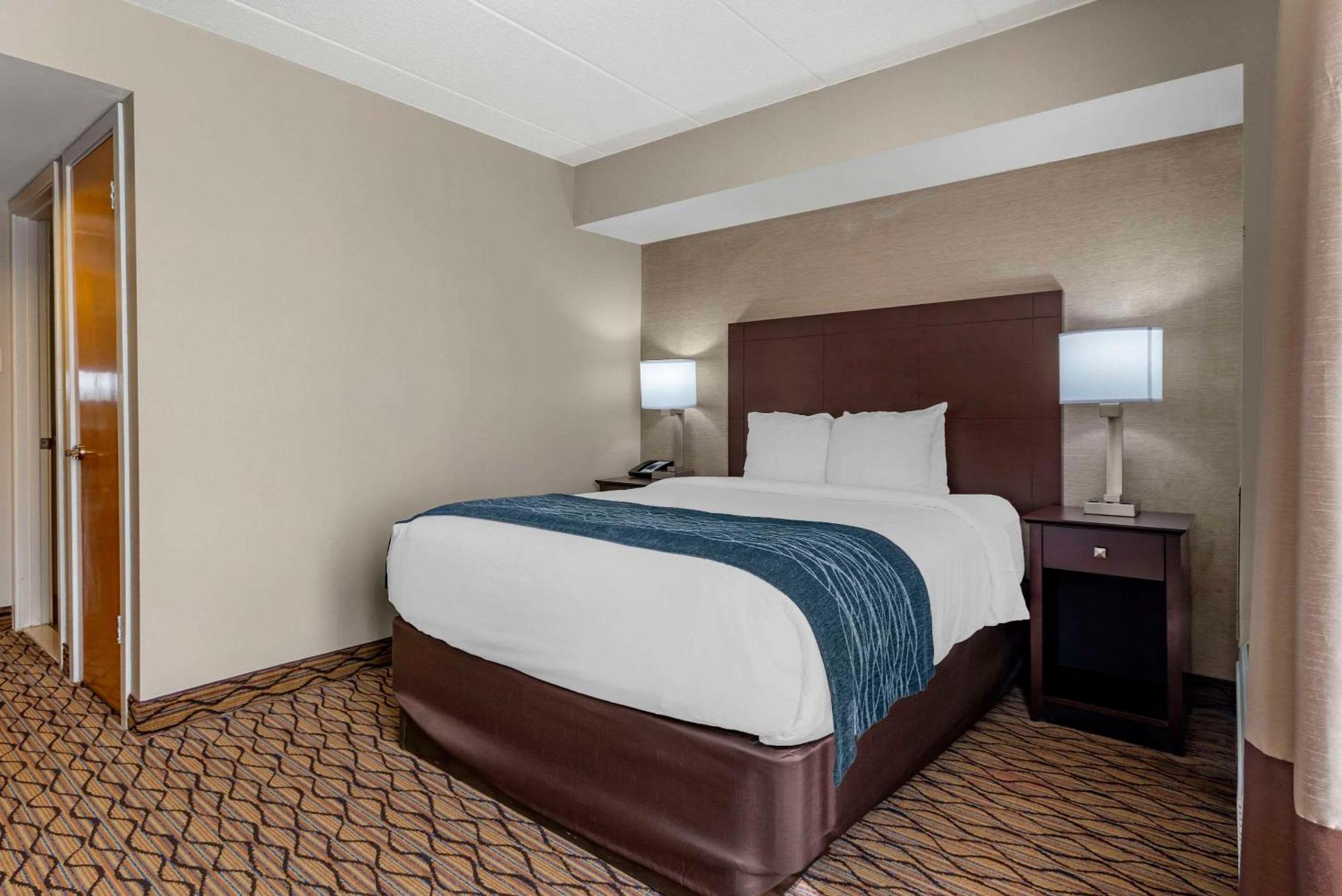 Comfort Inn & Suites Glen Mills - West Chester Exterior foto